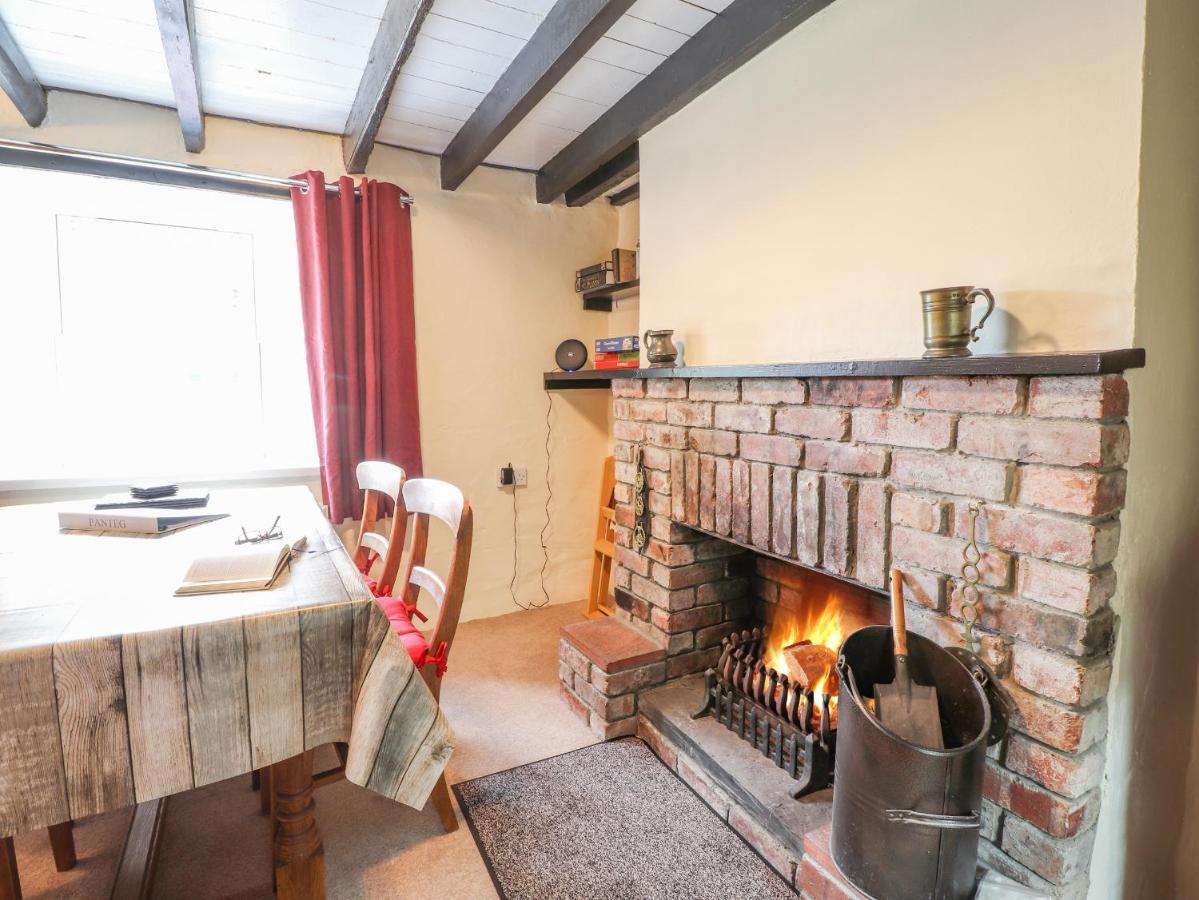 Panteg, Holiday home Cardigan